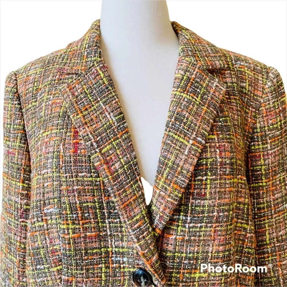 Escada blazer size 44 new